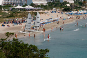 Platja d’en Bossa - Ibiza Travel