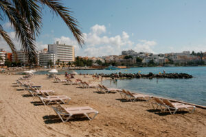 Ses Figueretes - Ibiza Travel