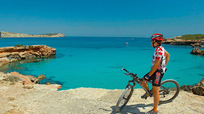 Excursiones en Bici - Ibiza Travel