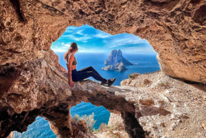 Into the island - Ibiza Travel