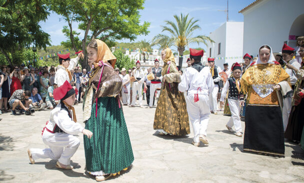 Ball pagès - Ibiza Travel
