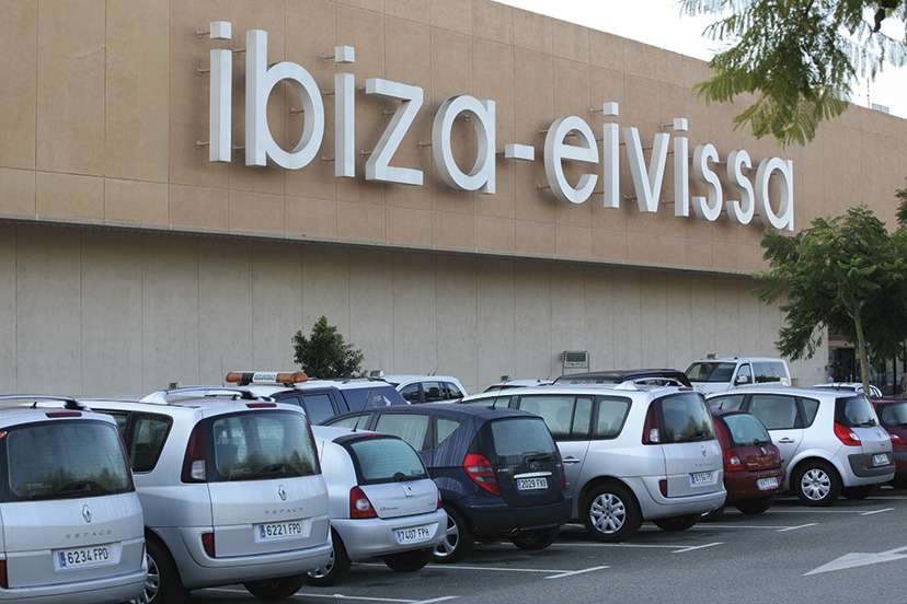Limitación de vehículos y otras actuaciones para una Ibiza más sostenible - Ibiza Travel